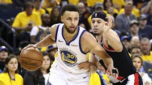Find the perfect stephen curry shooting stock photos and editorial news pictures from getty browse 14,372 stephen curry shooting stock photos and images available, or start a new search to. Stephen Curry S Shooting Showcase Helps Warriors Top Trail Blazers