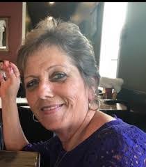 Cindy Bergeron's Instagram, Twitter & Facebook