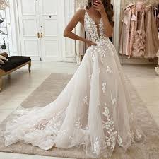 D3023 Essense Of Australia Wedding Dress Leaf Floral V Neck Relaxed Boho Foliag In 2020 Essense Of Australia Wedding Dresses Wedding Dress Trends Dream Wedding Dresses