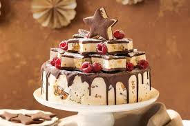 Ice cream sundae pie dessert, pb&j ice cream cups (peanut butter and jelly ice cream), chef teddy… mexican ice cream dessert recipe, ingredients: 10 Amazing Christmas Desserts Amazing Christmas Desserts Christmas Ice Cream Cake Christmas Ice Cream