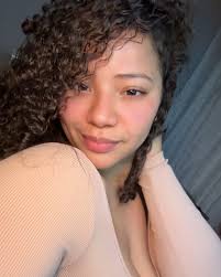 Aileen Vega (@_amv.xo) • Instagram photos and videos