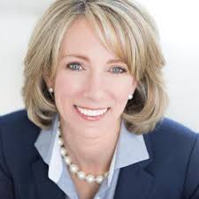 Amber Davison (@AmberDavisonDC)