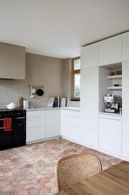We provide seamless kitchen remodeling miami from concept thru completion. Kitchen