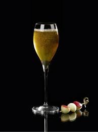Le Normandy Recette Cocktail Calvados Et Champagne Par Calvados Cocktails Dans Une Flute Versez Le Calvados Pu Recette Cocktail Calvados Cocktail Cocktail