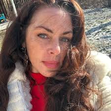 Another brilliant Galway restaurant to add to our list👏 Smashbird, the  Galway restaurant born from the team behind Birdhouse, just beat out some  of Ireland's biggest burger names to scoop the Best