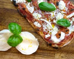 Il giusto bilanciamento degli ingredienti: Pinsa Romana Ecco Le 12 Pinserie Migliori Di Roma Del 2021