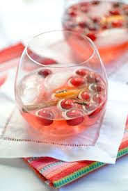 Christmas Sangria 350 Christmas Sangria Christmas Sangria Recipes White Wine Sangria Recipe
