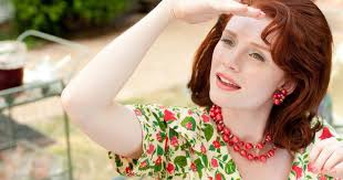 The help was another book that i had to read for university, alongside the color purple. Bryce Dallas Howard Advises Not Watching The Help
