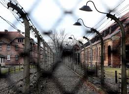 Cc by 2.0 / sixtwelve / auschwitz. Auschwitz Was Liberated 75 Years Ago But Politics Are Complicating The Celebration Los Angeles Times