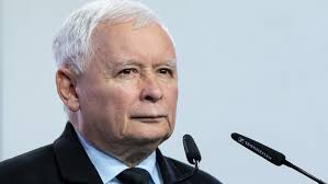 He was born in biała podlaska, poland. Kaczynski Nie Odpuszcza Podatku Od Mediow Cisnie W Tej Sprawie Gowina Wiadomosci