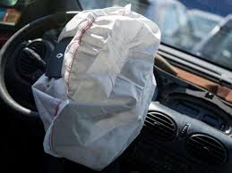 Es waren sehr viele meiner freunde auf der party. Der Unsichtbare Lebensretter So Funktioniert Ein Airbag Auto