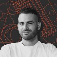 600+ profilů „Páluš“