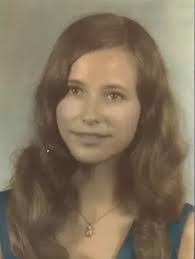 Colette Wells's Instagram, Twitter & Facebook