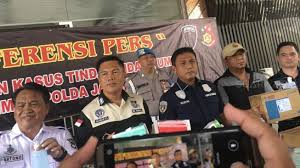 Maybe you would like to learn more about one of these? Polda Jateng 30 Polisi Pengamanan Pilkada Reaktif Corona Suara Jateng