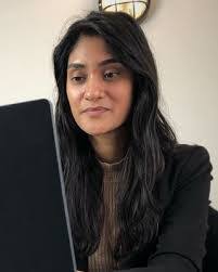 Neesha Patel's Instagram, Twitter & Facebook