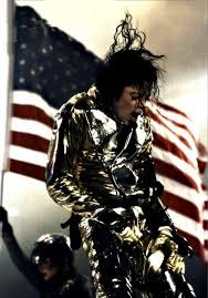 Michael Jackson Singing In Front Of The Flag Michael Jackson Micheal Jackson Jackson