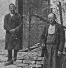 The hinterkaifeck murders occurred on the evening of march 31, 1922, in which six inhabitants of a small bavarian farmstead, located approximately 70 kilometres (43 mi) north of munich, germany. Originalfotos Hinterkaifeck Die Ganze Wahrheit