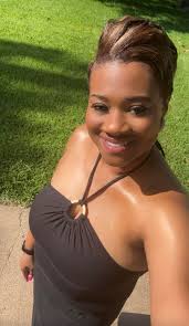 Introduction and photo sharing at Julie's Virtual Pampered Chef Party