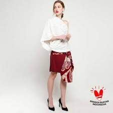 Kulot batik asimetris cullote batik pants trendy for your casual style sms/wa 082281115732, pin rok batik katun cap mix thick rayon, fit l ukuran : Gesyal Asimetris Rok Batik Wanita Terbaru Agustus 2021 Harga Murah Kualitas Terjamin Blibli
