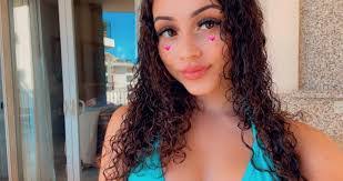 Maria Doss's Instagram, Twitter & Facebook