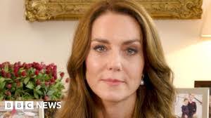 Sarah Goodrum's Instagram, Twitter & Facebook