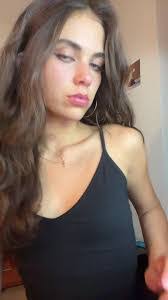 Allie Schultz's Instagram, Twitter & Facebook