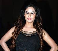 Apart from these, she has worked in tamil and telugu movies like bangaram, jambhavan, marudhamalai, kaalai, vaana, jaganmohini and killadi. Meera Chopra Movies News Photos Age Biography