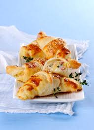 La mozzarella in carrozza con prosciutto cotto è una ricetta veloce e sfiziosa, ideale per una cena da preparare in poco tempo, o per realizzare una pietanza gustosa che piacerà a grandi e piccini. 10 Ricette Sfiziose Con Il Prosciutto Cotto Sale Pepe