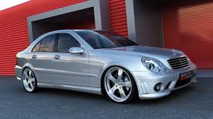 Paraurti Anteriore Mercedes C W203 Amg 204 Look In 2020 Mercedes Mercedes C320 Mercedes Benz