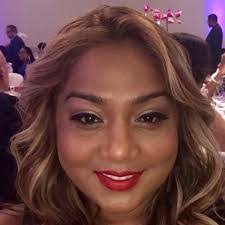 Mindy Perlmutter's Instagram, Twitter & Facebook