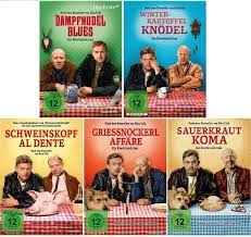 A visual spinning loader indicating that the page is performing an action. Eberhofer 5 Dvd Set Dampfnudelblues Winterkartoffelknodel Schweinskopf Al Dente Griessnockerlaffare Sauerkrautkoma Im Set Deutsche Originalware 5 Dvds Amazon De Simon Schwarz Lisa Maria Potthoff Enzi Fuchs Eisi