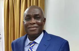 Government servants retires at the age of 60 years. How can one expect  Efficiency from men who should retire ? Re-think your vote before you set  your ❌