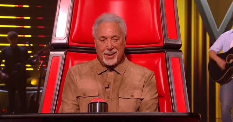 Sir Tom Jones leaves ITV viewers in tears after comment to The Voice UK  judge | Wales Online