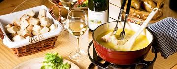 Ou Manger Une Bonne Fondue Savoyarde Fondue Savoyarde Fromage Fondu Savoyard