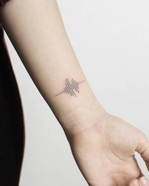 Temporary Small Tattoos | Tatuaggi musica, Tatuaggi piccoli, Bozze per tatuaggi