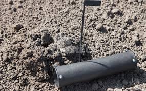 Image result for plašič krtků z pet lahve