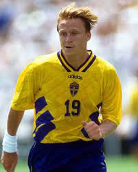 Milita nell'ifk goteborg, malines, norrkoping, lilla, caen e bari. Kennet Andersson