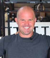 Episode 10: CrossFit Pioneer, Author and Entrepreneur Kelly Starrett Dares  You to Be Vulnerable