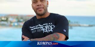 Lagu yang ditulis oleh florida bersama david glass, marcus killian, justin franks , breyan isaac and antonio mobley memang diakui punya magnet tersendiri dari iramanya yang begitu catchy dan disertai siulan ikonik. Lirik Dan Chord Lagu My House Dari Flo Rida Halaman All Kompas Com