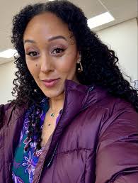 Annnnnd she's baaack! I'm so honored and so grateful to announce that the  2nd installment of my Murder Mystery Series: Haunted Harmony Buried in C is  airing in 4 weeks October 12th