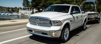 Detailed specs and features for the 2020 ram 1500 including dimensions, horsepower, engine, capacity, fuel economy, transmission, engine type, cylinders, drivetrain and more. Ram 1500 And Towing Capacity Differences Aventura Chrysler Jeep Dodge Ram