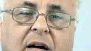 Police: Man exposes himself at Cape beach