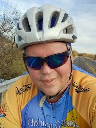 It is an enjoyable day here in Mesa Arizona. Just a lovely day for a ride.  🚴