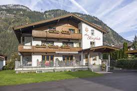 A common terrace is provided on site. Haus Bergfriede Online Buchen In Mayrhofen