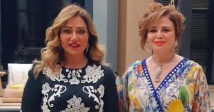 بعد الطلاق، يفتتح أوزان شركة برمجيات. 4ar59xk6ckhqlm