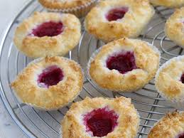 Kokos Himbeer Makronen Rezept Einfache Kokosmakronen Makronen Makronen Rezept