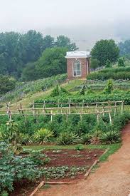 How To Plant A Garden Using Jeffersonian Principles Farm And Garden Grit Magazine In 2020 Colonial Garden Plants Urban Garden