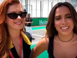 A ruiva faz parte do elenco da globo desde muito nova. Marina Ruy Barbosa Reage Ao Descobrir Que Anitta Passou Fofoca Para Leo Dias Popline