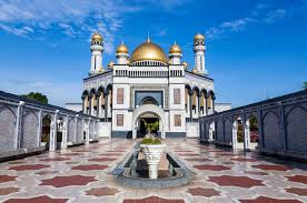 He is one of the last absolu. So Lebt Der Sultan Von Brunei Urlaubsguru