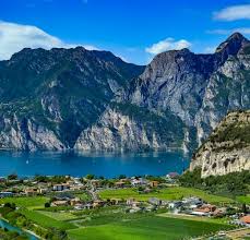 3 things to consider about places to stay in lake garda. Lake Garda Vacation Homes And Apartments Casamundo